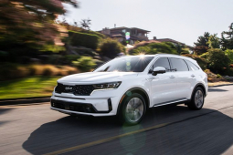 KIA Sorento: SUV ”sang, xịn” đáng chọn không chỉ vì ngoại hình đẹp