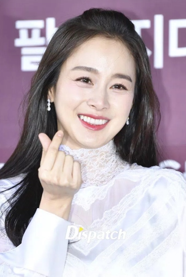 Kim Tae Hee lão hóa ngược nhờ uống 3 thứ rẻ tiền - 1