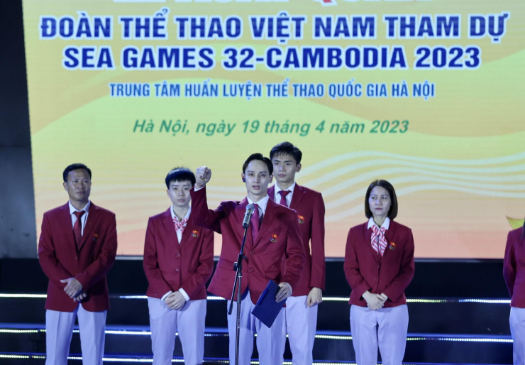 Thay mặt Đoàn Thể thao Việt Nam, VĐV Thể dục dụng cụ Đinh Phương Thành cam kết sẽ nỗ lực hết mình, thi đấu với tinh thần thể thao cao thượng, để đạt thành tích cao nhất tại đại hội.