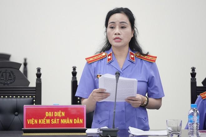 Đại diện Viện KSND TP Hà Nội thực hành quyền công tố tại phiên tòa