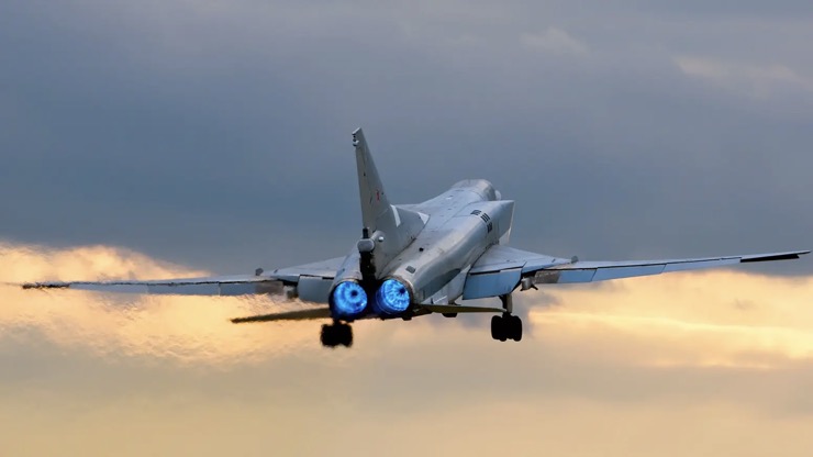 Oanh tạc cơ Tu-22M của Nga.