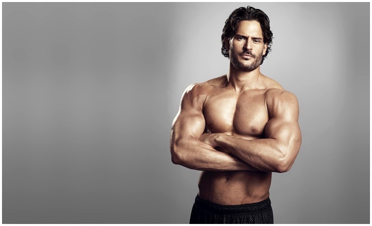 Bất kỳ khi nào Joe Manganiello khoe body đều khiến các chị em ngất ngây.
