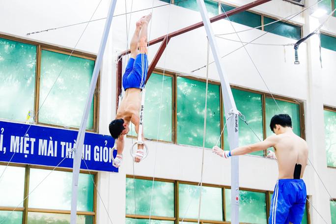 Huấn luyện viên Trương Minh Sang cho biết: "Chúng tôi đang tập trung cho toàn đội kiểm tra trước thi đấu để đánh giá lại khả năng thích nghi cũng như trình độ ổn định của các VĐV trên, nhìn chung các VĐV đều ổn định cả về kĩ thuật cũng như thể lực.