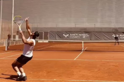 Nadal quay trở lại sân tập luyện, đừng coi thường Djokovic ở Roland Garros