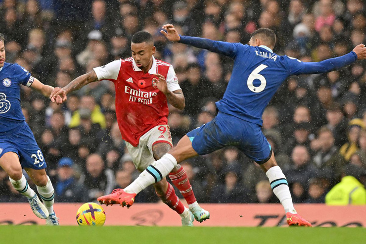 Chelsea sẵn sàng ngáng đường Arsenal trong cuộc đua vô địch giải Ngoại hạng Anh năm nay giữa "Pháo thủ" với Man City