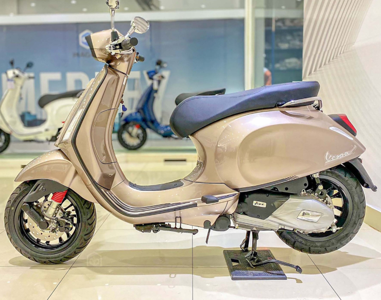 Bảng giá Vespa cuối tháng 4/2023, quà tặng tiền triệu - 2