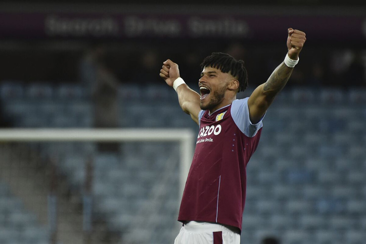 Tyrone Mings ghi bàn đánh đầu đẹp mắt giúp Aston Villa thắng Fulham 1-0 để vươn lên đứng thứ 5 giải Ngoại hạng Anh