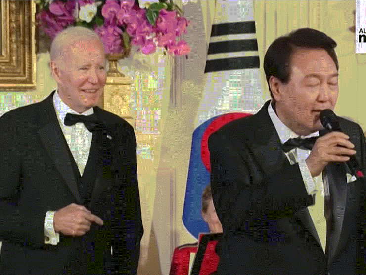 Tổng thống Hàn Quốc bất ngờ "khoe giọng" tại quốc yến ở Nhà Trắng