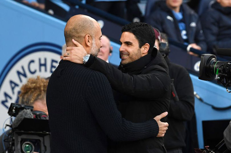 HLV Guardiola lần thứ hai thắng trong cuộc đấu trí với đồng nghiệp Mikel Arteta ở Premier League mùa này