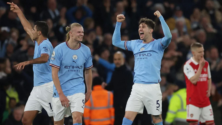 John Stones ghi bàn củng cố lợi thế cho "The Citizens"