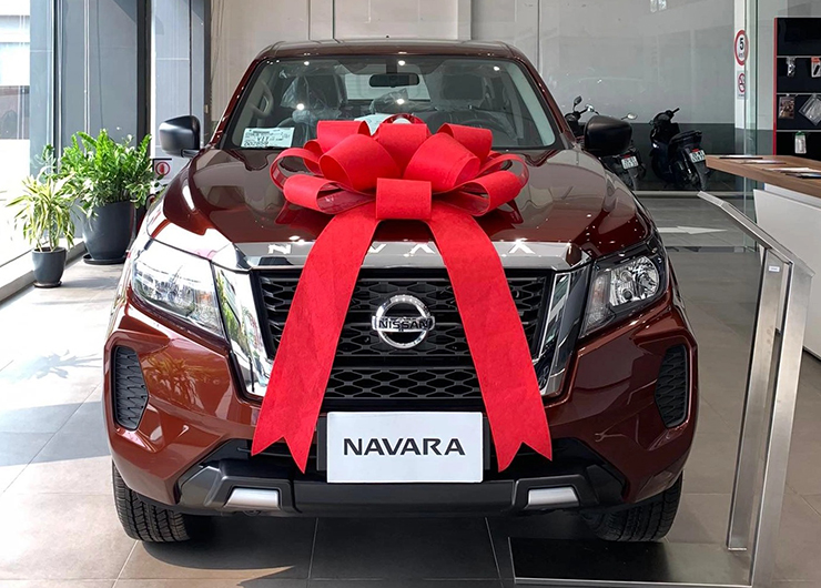 Xe bán tải Nissan Navara giảm giá gần 200 triệu đồng tại Việt Nam - 3