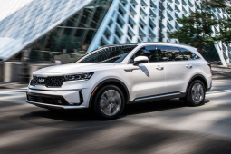 Kia Sorento 2023 có mặt tại đại lý Việt Nam, thêm trang bị, giá xe giảm