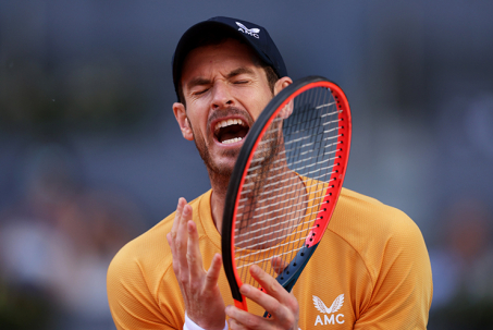 Madrid Open ngày 4: Murray thua sốc, Thiem thắng dễ hẹn gặp Tsitsipas