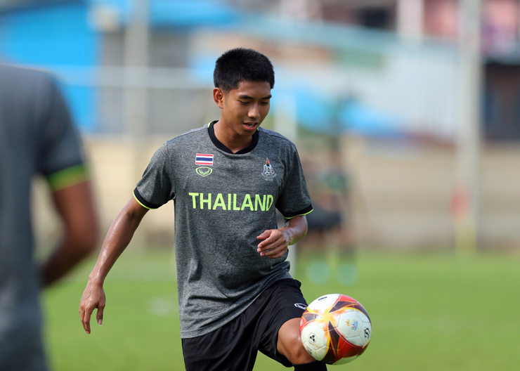 Channarong Promsrikaew cũng là một trong những tiền vệ đáng chú ý của U22 Thái Lan tại SEA Games 32.