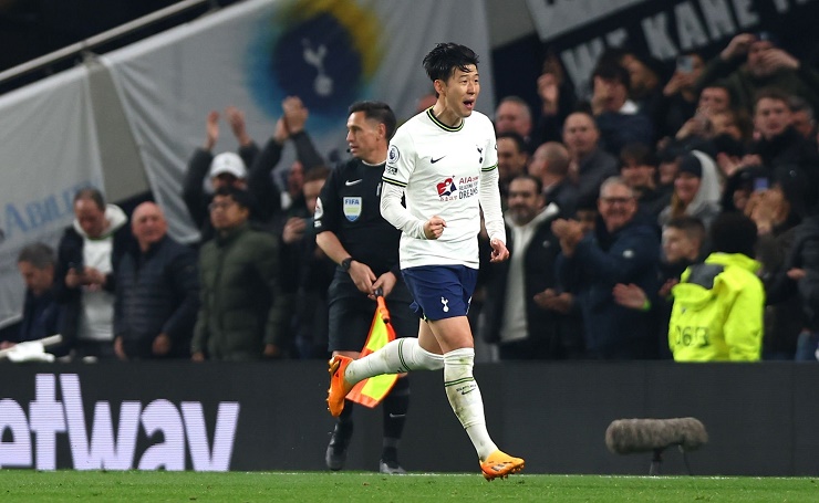 Son Heung Min giữ lại 1 điểm cho Tottenham