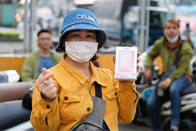 Người tiêu dùng hào hứng mua hàng “Giá Rẻ Quá” chỉ 10k tại Thế Giới Di Động và Điện Máy Xanh - 5