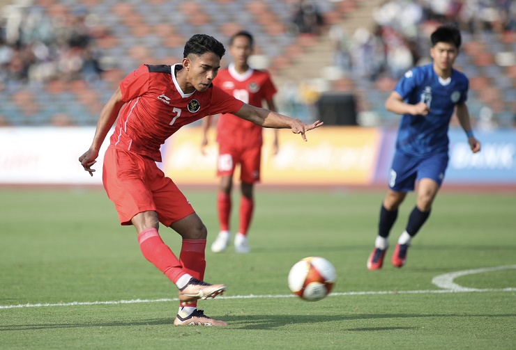 Marselino khai thông bế tắc cho U22 Indonesia