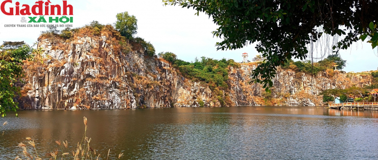 Thiền viện Trúc Lâm An Giang đẹp như 'Vịnh Hạ Long' giữa vùng Bảy Núi - nơi bạn rất nên đến dịp nghỉ lễ 30/4-1/5 - 5