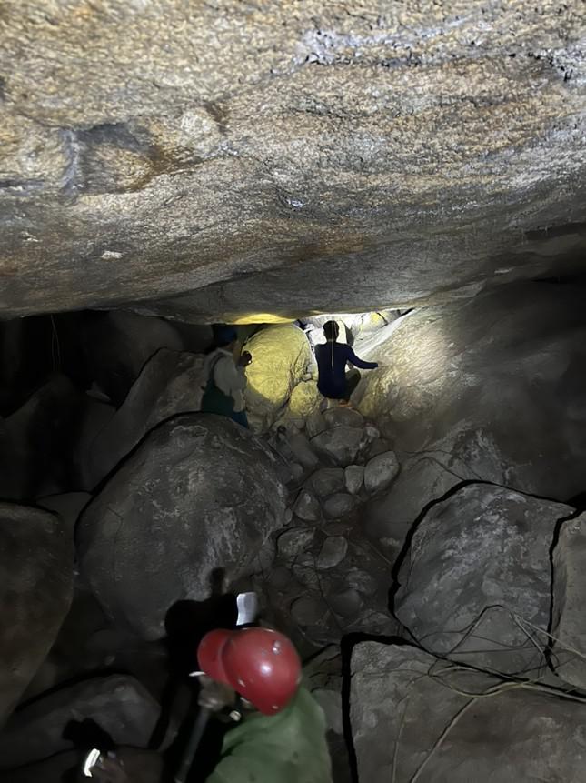 Tìm thấy hiện vật sau 50 năm ở hầm địa đạo Gia Lai - 1