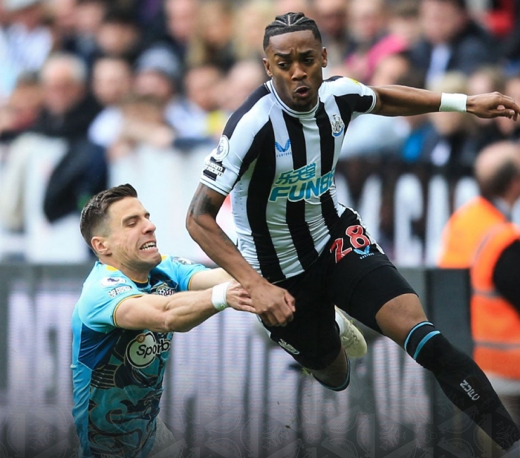 Newcastle ngược dòng đánh bại&nbsp;Southampton