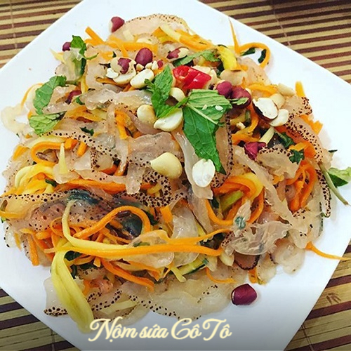 Một món ngon đặc sản ở Quảng Ninh mà bạn không thể bỏ lỡ đó nộm sứa Cô Tô.