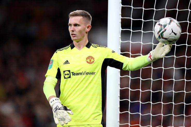 Thủ môn Dean Henderson gặp khó