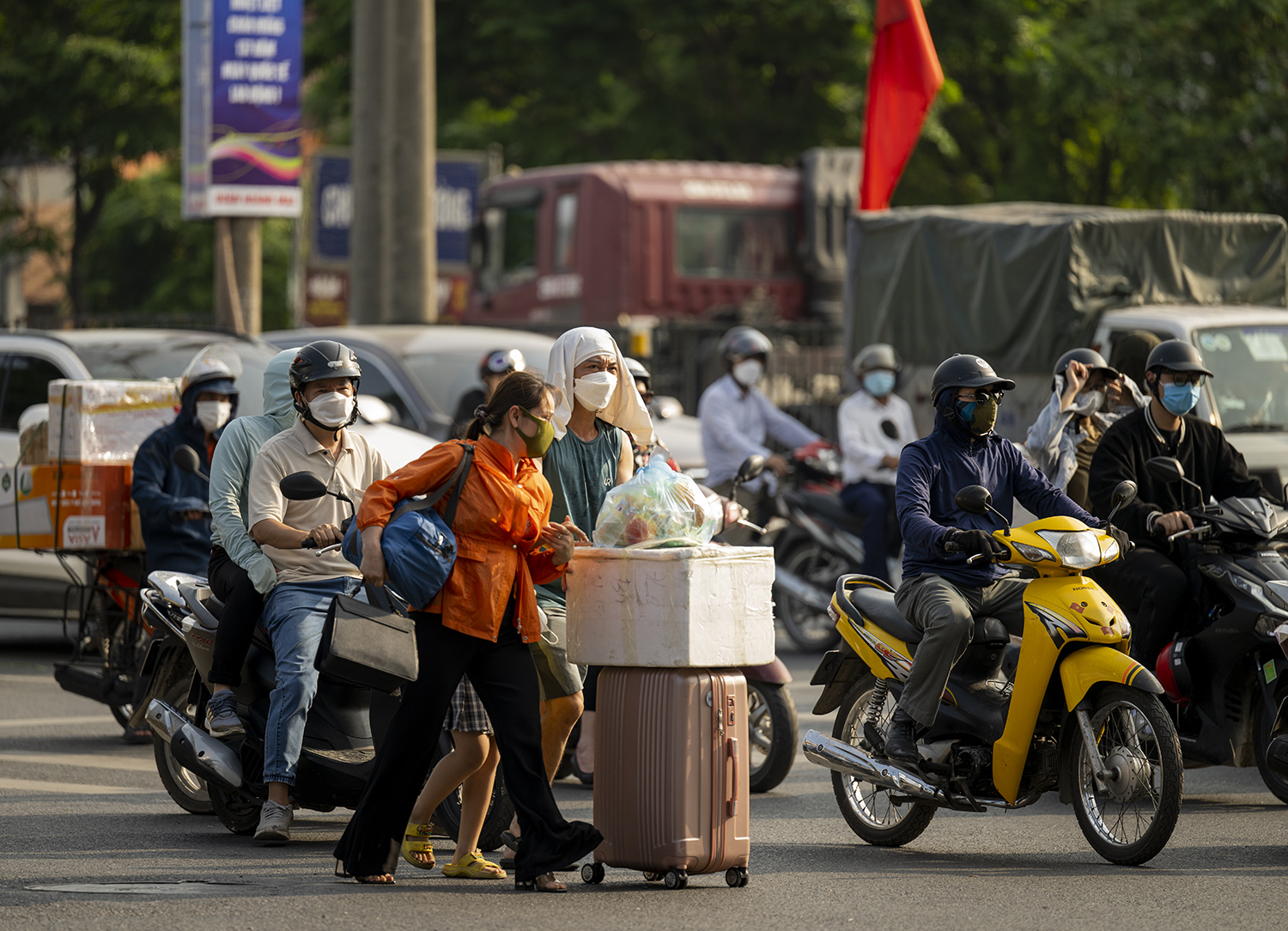 Tình hình giao thông tại Hà Nội trong ngày cuối của kỳ nghỉ lễ - 12
