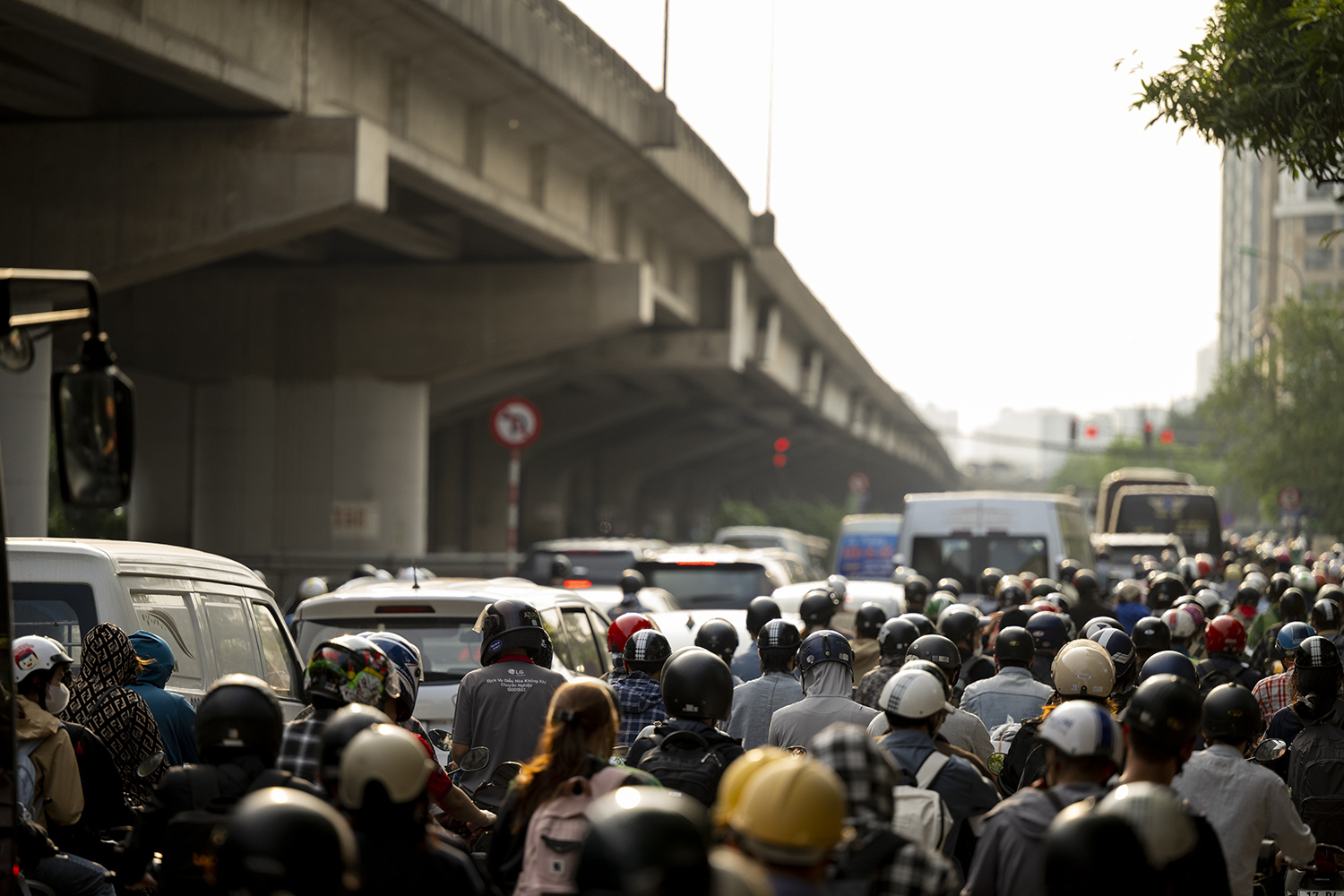 Tình hình giao thông tại Hà Nội trong ngày cuối của kỳ nghỉ lễ - 13