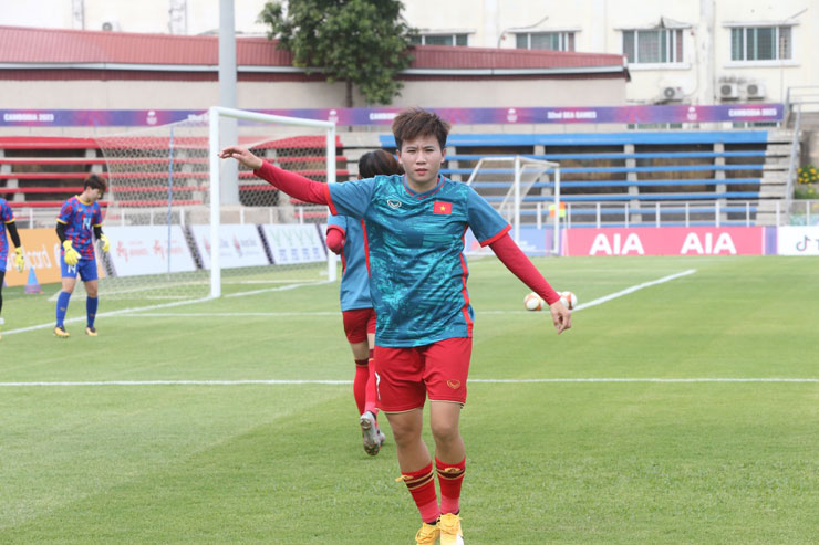 Trực tiếp bóng đá ĐT nữ Việt Nam - Malaysia: Tìm bàn thắng thứ tư (SEA Games 32) - 9