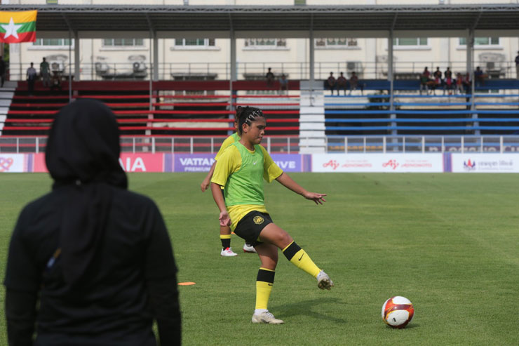 Trực tiếp bóng đá ĐT nữ Việt Nam - Malaysia: Huỳnh Như nâng tỷ số lên 3-0 (SEA Games 32) - 12