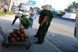 Bị chặn trên đường dẫn cao tốc, tài xế chống trả làm 1 người tử vong