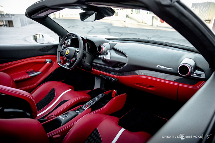 Cận cảnh Ferrari F8 Spider độ Bespoke Carbon độc nhất thế giới - 9