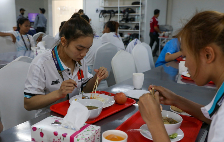 Chùm ảnh làng VĐV SEA Games: Đoàn Việt Nam ăn ở miễn phí có tốt? - 7