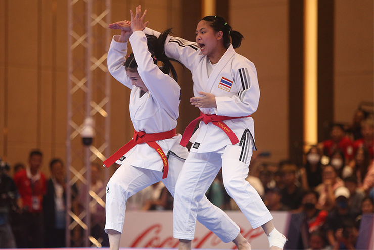 Độc lạ môn võ Jujitsu SEA Games 32: Võ sĩ mang chảo, nón quai thao lên sàn đấu - 12