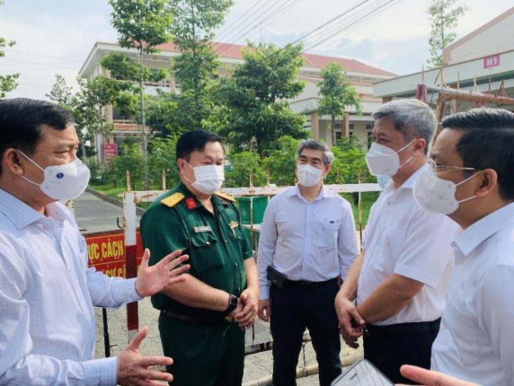 Thứ trưởng Bộ Y tế Nguyễn Trường Sơn chính thức nghỉ hưu - 1
