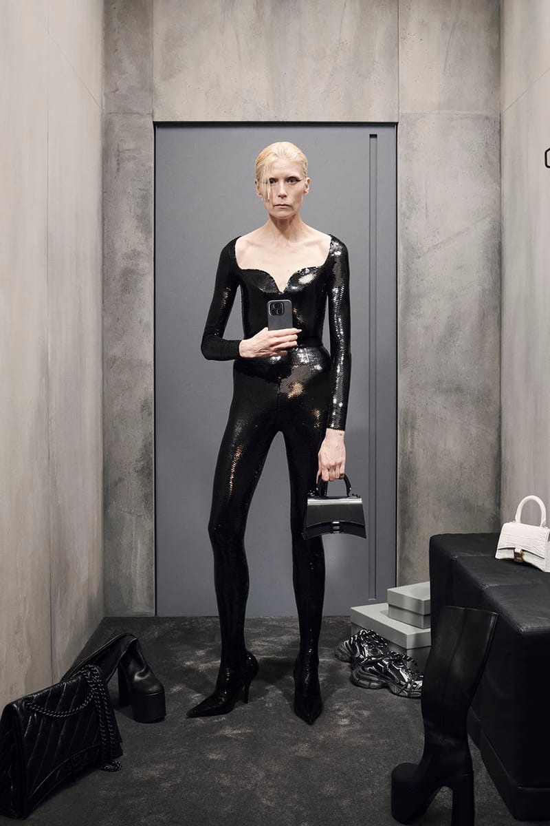 Balenciaga Fall 2023 lăng xê tông màu đen, kiểu dáng phóng khoáng - 10