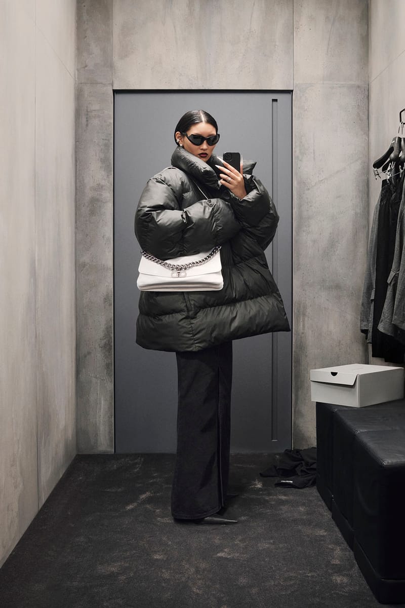 Balenciaga Fall 2023 lăng xê tông màu đen, kiểu dáng phóng khoáng - 16