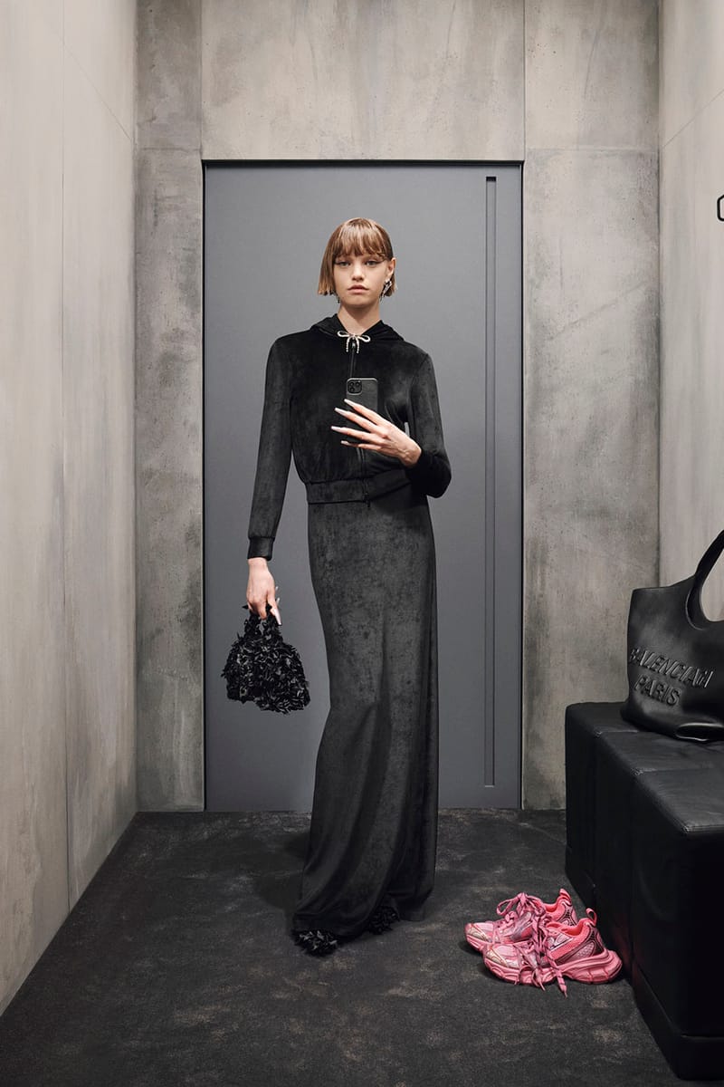 Balenciaga Fall 2023 lăng xê tông màu đen, kiểu dáng phóng khoáng - 11