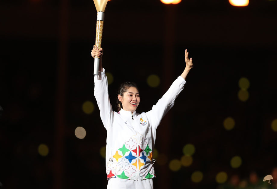 Sorn Seavmey là người&nbsp;thực hiện nghi thức cuối cùng của màn châm đuốc&nbsp;khai mạc SEA Games 32.