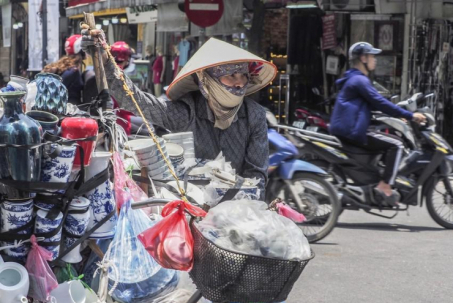 Nắng nóng ở Việt Nam lập kỷ lục mới, có nơi 44,1 độ C