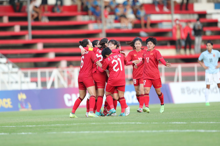 HLV Mai Đức Chung tiết lộ bí quyết giúp nữ Việt Nam đại thắng Myanmar - 1