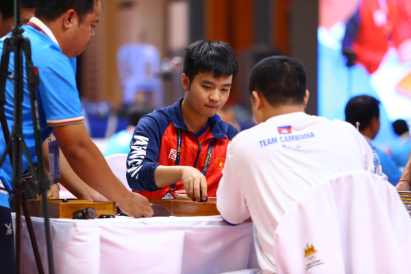 Trực tiếp SEA Games 32 đoàn Việt Nam ngày 6/5: Lý Hoàng Nam và ĐT tennis khởi đầu thuận lợi - 17