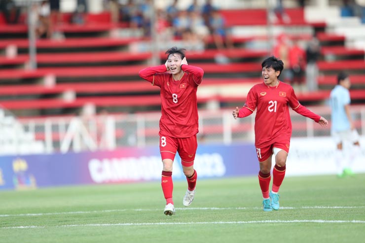 Trực tiếp bóng đá nữ Việt Nam - Myanmar: Thùy Trang ấn định chiến thắng (Hết giờ) - 12