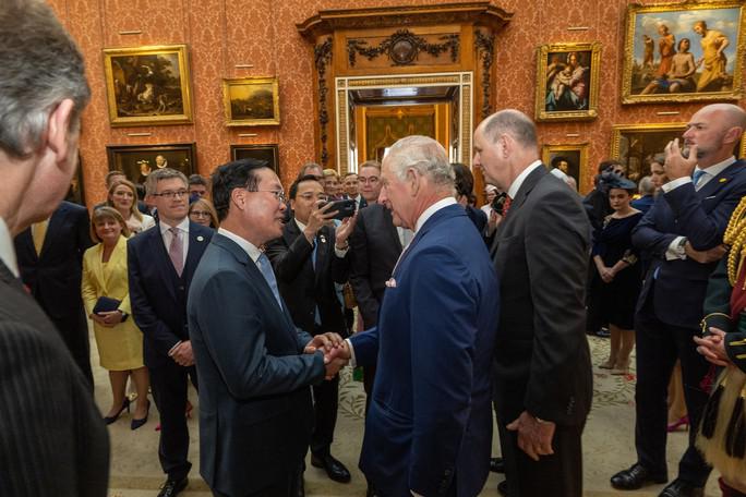 Chủ tịch nước Võ Văn Thưởng gặp Nhà vua Anh Charles Đệ tam - 1