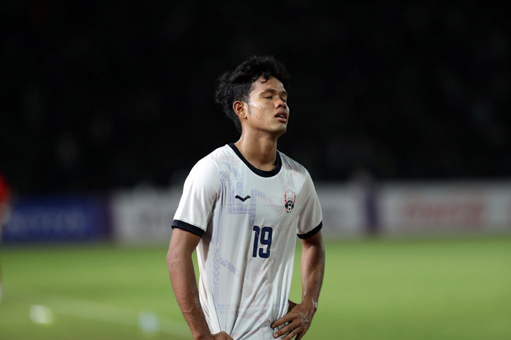 Cầu thủ U22 Campuchia khóc như mưa sau trận thua U22 Myanmar - 10
