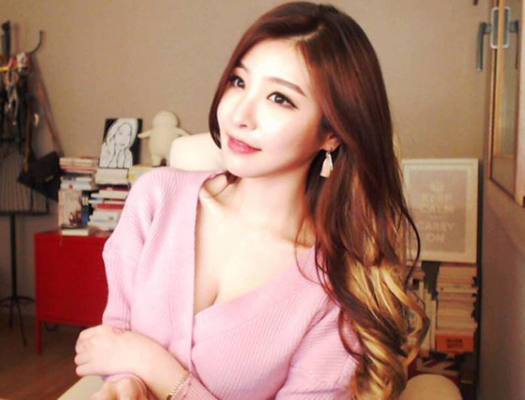 2 cô giáo chuyển nghề streamer hot nhất nhì MXH: Kiếm gần 7 tỷ/3 buổi live - 6