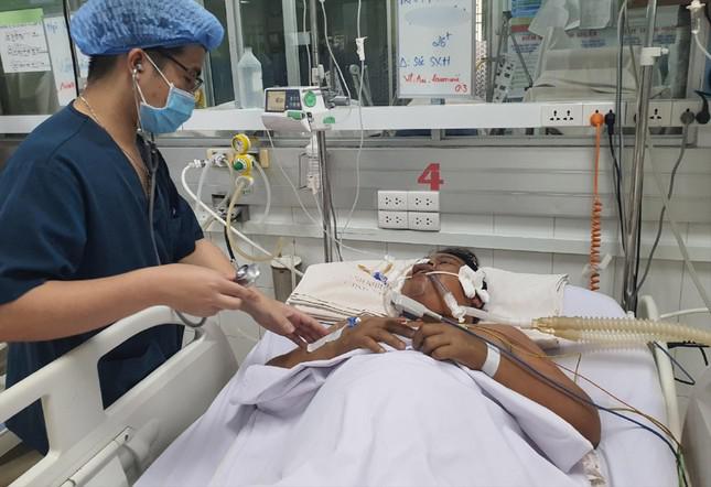 Bệnh nhân mắc SXH điều trị tại Bệnh viện Bệnh Nhiệt Đới TPHCM Ảnh: Vân Sơn