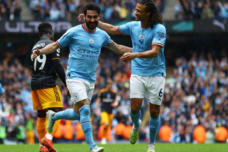 Ilkay Gundogan lập cú đúp ấn tượng cho Man City vào lưới Leeds