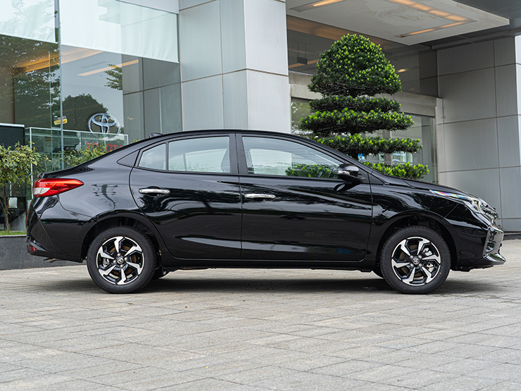 Toyota Vios thế hệ mới xuất hiện tại đại lý, giá dự đoán tăng nhẹ - 3