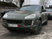 Thế giới - &quot;Hô biến&quot; siêu xe Porsche thành xe quân sự, giao cho chỉ huy Ukraine